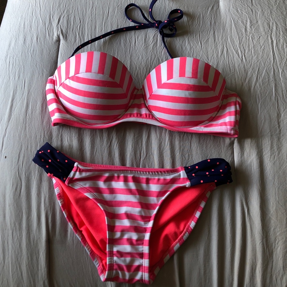 Bathing suit